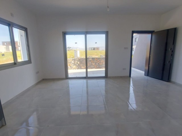 2+1 detached apartments for sale in Alaykoy