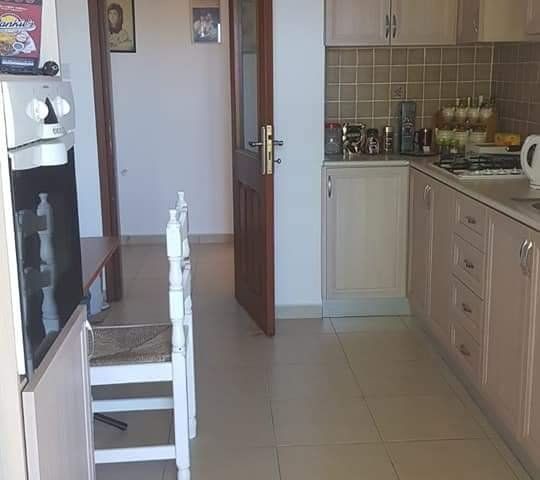 3+1 Wohnung zu verkaufen in Kyrenia Lapta ** 