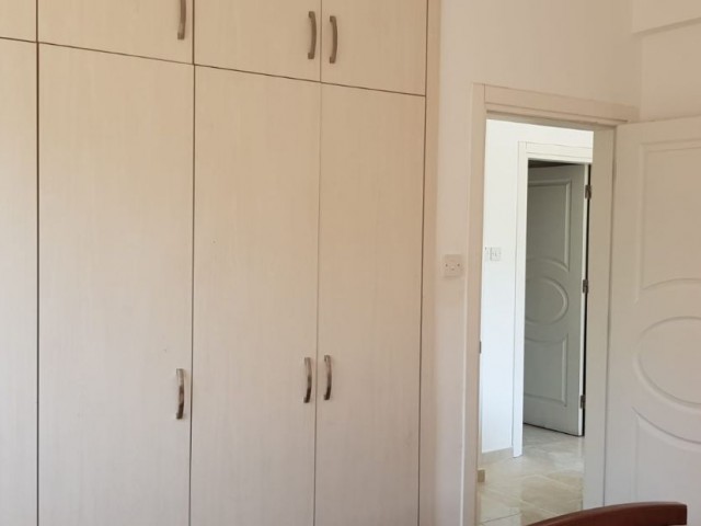 Fully furnished luxury flat for rent, within walking distance of DAÜ, with 2+1 annual payments