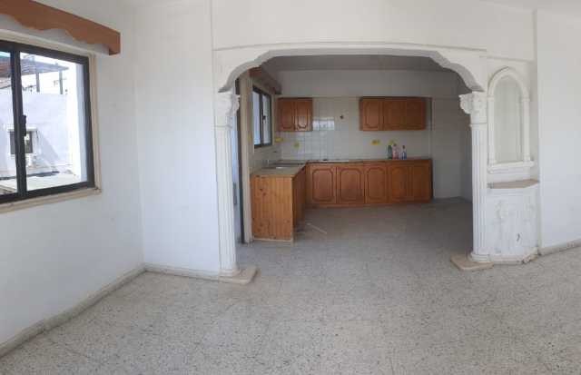 3+1 flat for urgent sale in the center of Famagusta ** 