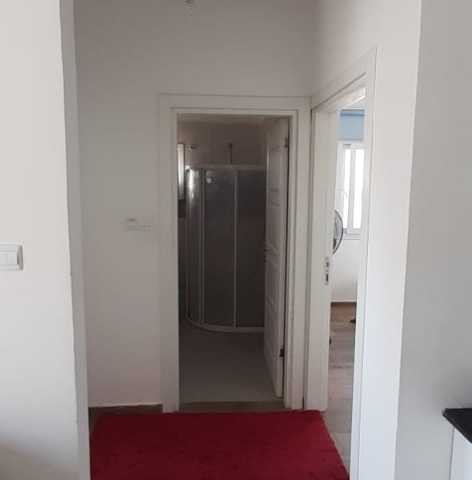 MAGUSA MERKEZDE LÜKS FULL ESYALI GENIS 2+1 DAIRE AILE APARTMANI