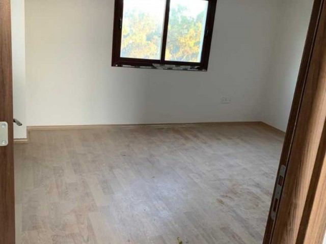 Mağusa / Baykal bölgesinde, Türk koçanlı Satılık 5+1 Penthouse 