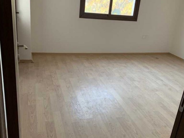 TÜRKISCHE KOKANLI MAGUSA LUXUS DUPLEX DAIRE IM ZENTRUM ** 