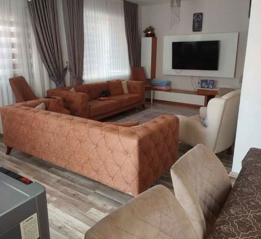 YENİBOĞAZİÇİ'NDE SATILIK FULL EŞYALI 3+1 DAİRE