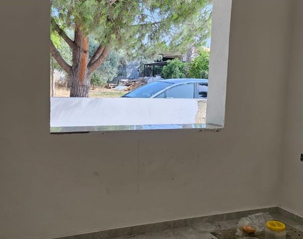 3+1 Haus zum Verkauf in einem Garten in der Maraş-Region von Famagusta, geeignet für das Familienleben