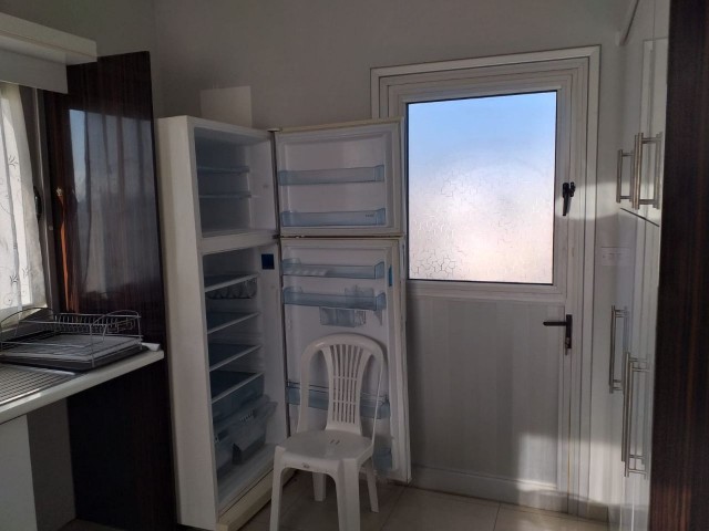 3+1 voll möblierte Wohnung zur Miete im Zentrum von Famagusta, alles fußläufig erreichbar