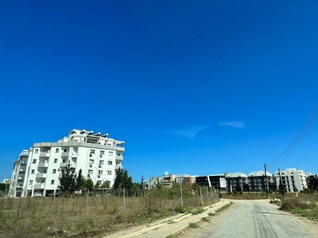 Famagusta Çanakkale District, opposite Kaliland Citymall, within walking distance to the city center and EMU, 2+1 furnished flat for sale