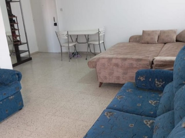 3+1 unmöblierte Wohnung zum Verkauf im Stadtzentrum von Famagusta, Bezirk Karakol