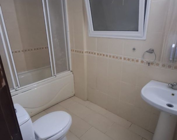 CLEAN 2+1 FLAT FOR RENT SUITABLE FOR FAMILY LIFE IN FAMAGUSTA KALILAND AREA