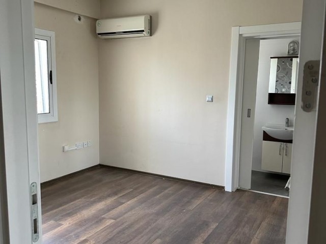 3+1 WOHNUNG ZUM VERKAUF IN YENİBOĞAZİÇİ