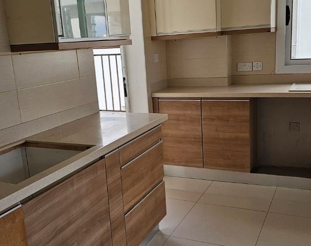 Famagusta Yeniboğaziçi 3+1 new building flat for sale