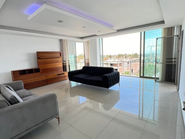 3+1 FLAT WITH SEA VIEW AND POOL FOR SALE IN KYRENIA CENTER