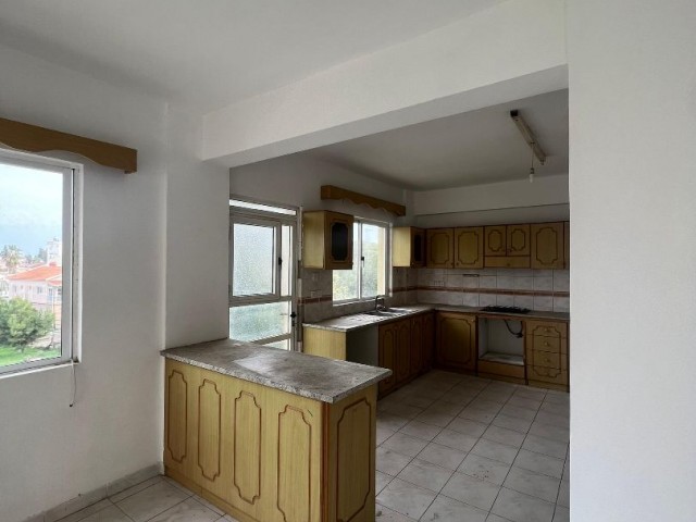 3+1 flat for sale with Turkish title in Famagusta Dumlupınar District