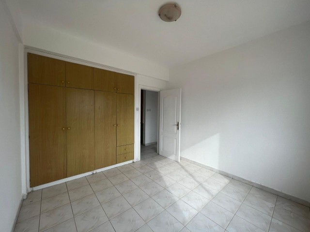 3+1 flat for sale with Turkish title in Famagusta Dumlupınar District