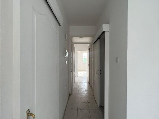 3+1 flat for sale with Turkish title in Famagusta Dumlupınar District