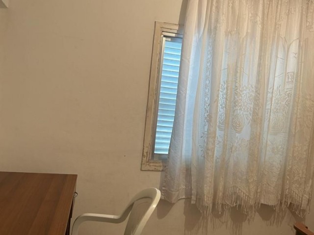 Furnished 3+1 flat for rent in Famagusta Sakarya neighborhood, within walking distance of EMU and Ada Kent University