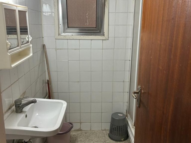 Furnished 3+1 flat for rent in Famagusta Sakarya neighborhood, within walking distance of EMU and Ada Kent University