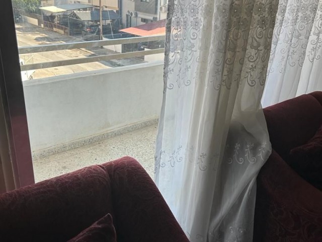 Furnished 3+1 flat for rent in Famagusta Sakarya neighborhood, within walking distance of EMU and Ada Kent University