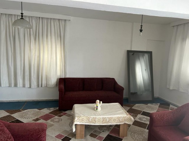 Furnished 3+1 flat for rent in Famagusta Sakarya neighborhood, within walking distance of EMU and Ada Kent University