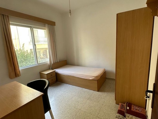 Furnished 2+1 flat for rent in Famagusta Sakarya neighborhood, within walking distance of EMU and Ada Kent University