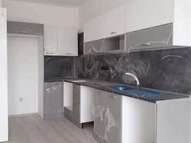 Brandneue 2+1-Wohnung zum Verkauf im Bezirk Famagusta Çanakkale