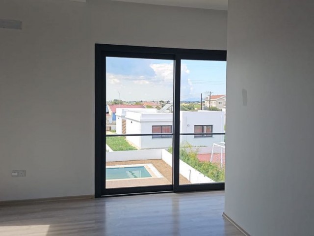 3+1 Maisonette-Villa mit Pool zum Verkauf in İskele Ötüken