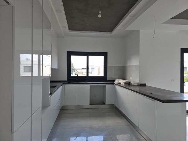 3+1 Duplex Villa with Pool for Sale in İskele Ötüken