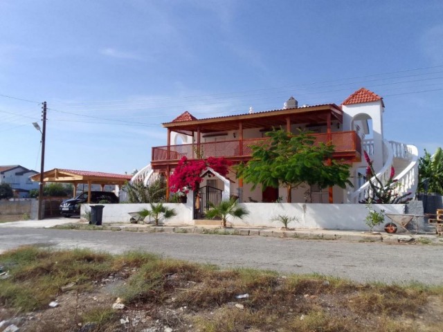 Villa mit Meerblick zum Verkauf in Iskele Bosporus