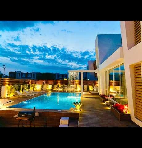 6+2 ikiz birleştirilmiş havuzlu villa Mağusa saklı kent