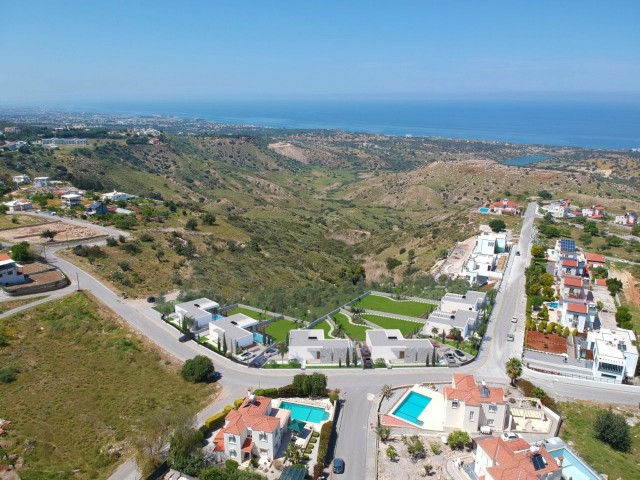 Kyrenia-Duplex 4+1 Luxusvilla mit Pool zu verkaufen