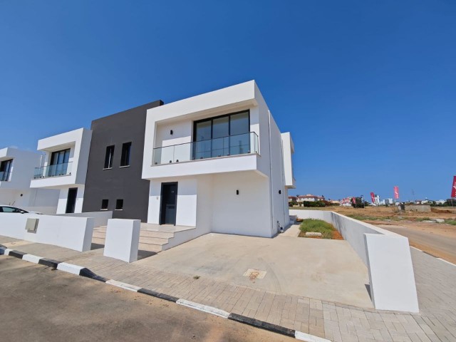 SIDE VILLA WITH PRIVATE POOL FOR URGENT SALE IN FAMAGUSTA YENİBOGAZİC AT AN AFFORDABLE PRICE