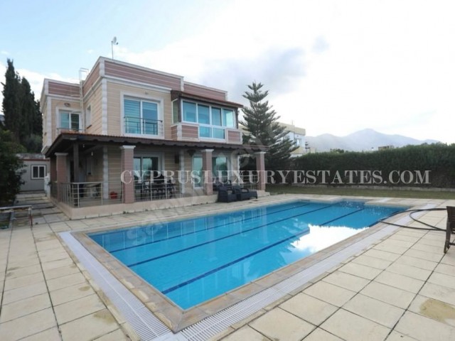 3+1 LUXURY VILLA IN CYPRUS CATALKOY, 500 METERS FROM THE SEA!