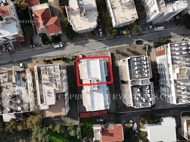 2+1 LUXUS-PENTHOUSE-WOHNUNG IN GIRNE, ZYPERN! 5 GEHMINUTEN VOM GIRNE-MARKT UND DEM ALTEN HAFEN ENTFERNT!