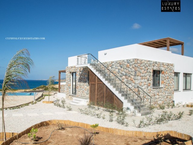 3+1 خانه ییلاقی با استخر خصوصی در استراحتگاه آبی لوکس در باچلی، قبرس، 100 متر از دریا!
