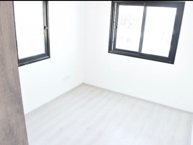 LEFKOŞA MERKEZDE SATILIK 2+1  DAİRE