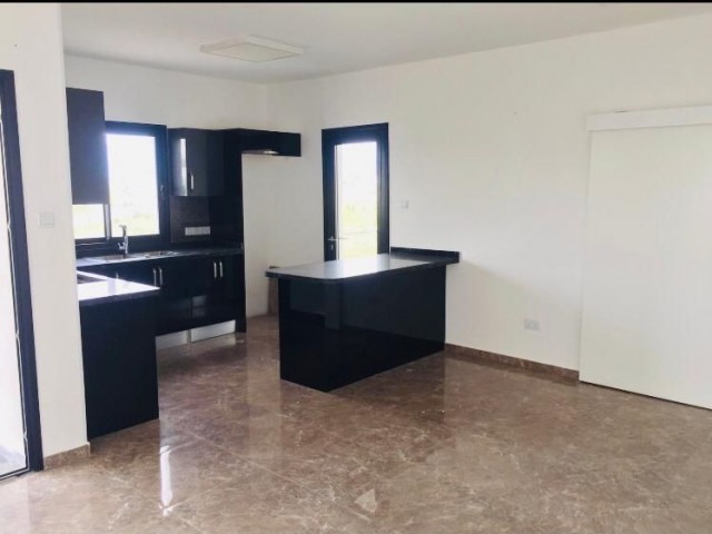 LEFKOŞA MERKEZDE KOÇAN TESLİM BARBEKÜLÜ TÜRK KOÇANLI 2+1 YENİ DAİRE 