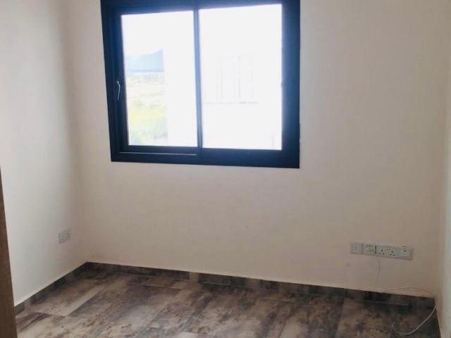 LEFKOŞA MERKEZDE KOÇAN TESLİM BARBEKÜLÜ TÜRK KOÇANLI 2+1 YENİ DAİRE 