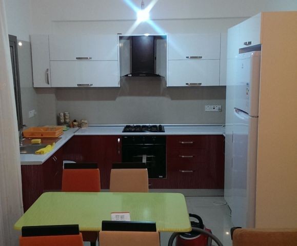 GÖNYELİDE 3+1 YENİ DAİRE (DURAKLARA YAKIN)