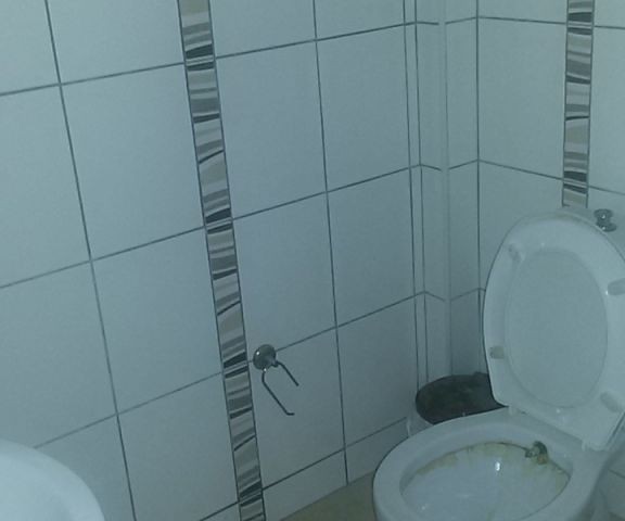 KAYMAKLIDA TERMİNAL YANINDA 3+1 DAİRE ( 140 M2)