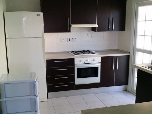 LEFKOŞA METEHANDA 3+1 TEMİZ DAİRE