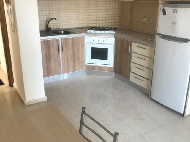 GÖNYELİDE DURAKLARA VE MARKETLERE YAKIN 2+1 FULL EŞYALI DAİRE