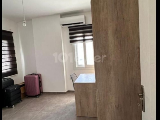 GÖNYELİDE BÜYÜK KİLER ARKASI 2+1 DİREK ÜSTÜ DAİRE