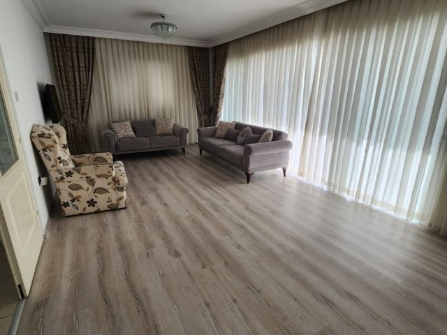 VERY SPACIOUS AND FULLY RENOVATED 3+2 APARTMENT IN LEFKOŞA BEACH