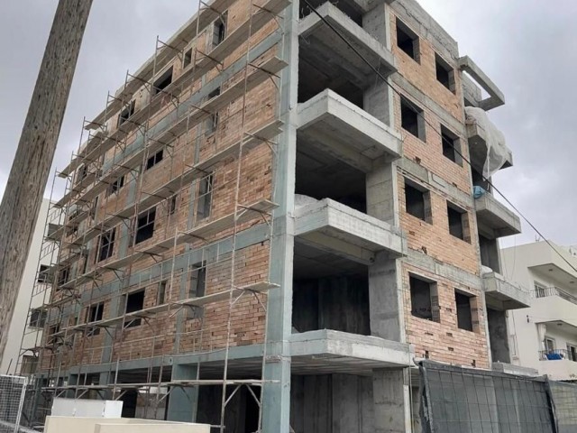 2+1 ENSUITE APARTMENTS DELIVERED IN SEPTEMBER IN A CENTRAL LOCATION IN K. KAYMAKLI