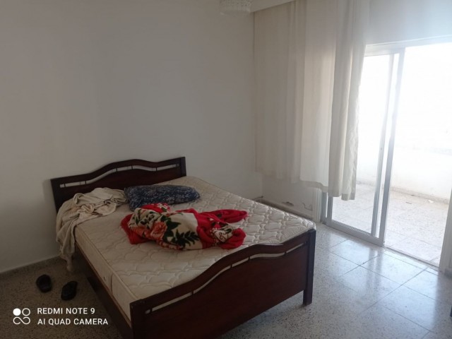 3+1 FULLY RENOVATED SPACIOUS FLAT IN NICOSIA CAGLAYAN