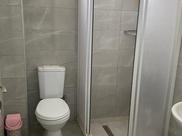 YENİKENT ANA CADDE ÜZERİ ASANSÖRLÜ YENİ 'YE YAKIN 2+1 DAİRE FULL EŞYALI DURAK YANI