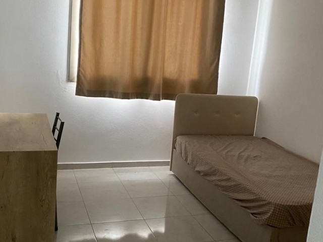 YENİKENT ANA CADDE ÜZERİ ASANSÖRLÜ YENİ 'YE YAKIN 2+1 DAİRE FULL EŞYALI DURAK YANI