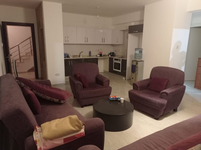 2+1 GROUND FLOOR VERY CLEAN AND SPACIOUS FLAT IN Değirmenlik