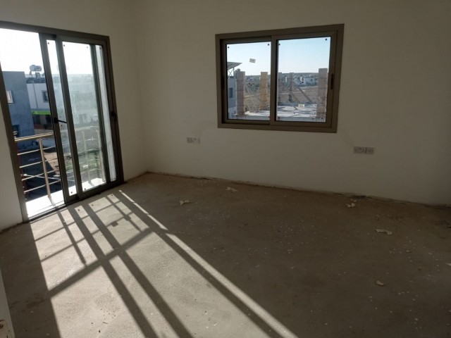 READY FOR SETTLEMENT IN ALAYKÖY, NEW 2nd FLOOR 3+1 ENSUITE LAST 1 FLAT