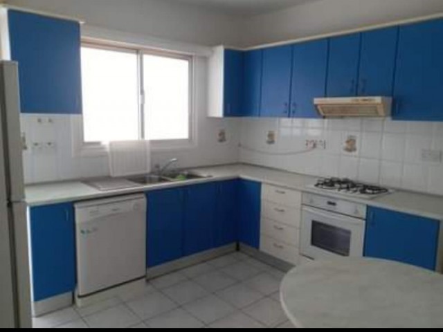 3+1 SPACIOUS FLAT IN CENTRAL LOCATION IN KÖŞKLÜÇİFTLİK